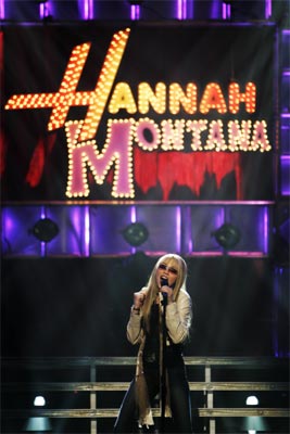 Hannah Montana Behind the Spotlight | Girl.com.au