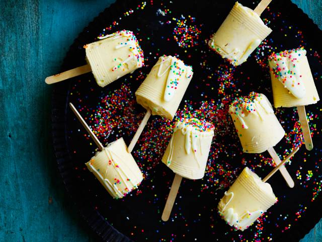 Banana & Mango Frozen Yoghurt Pops