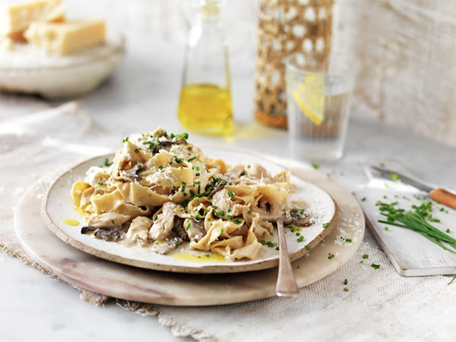 Creamy Chicken, Mushroom & Chive Fettuccine