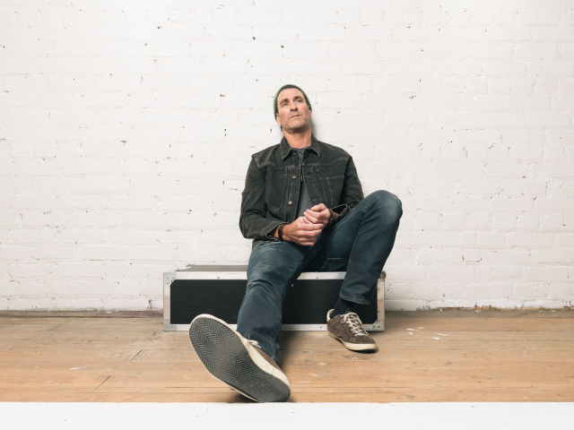 Pete Murray Shares New Single & Video 'Wouldn't It Be Good'