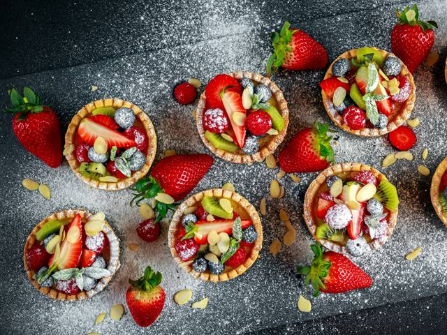 Berry Custard Tarts