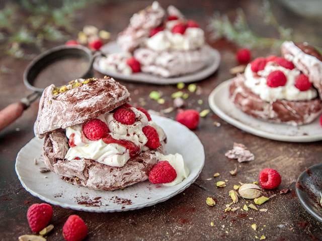 Mini Raspberry and Chocolate Pavlovas