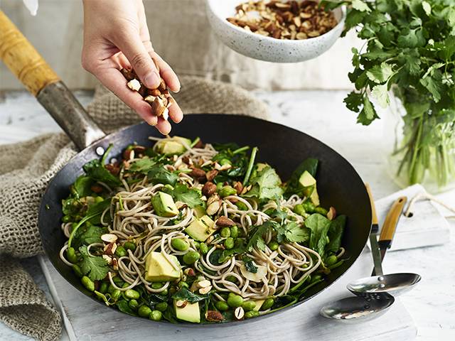 Edamame, Avocado & Spinach Soba noodles Recipe